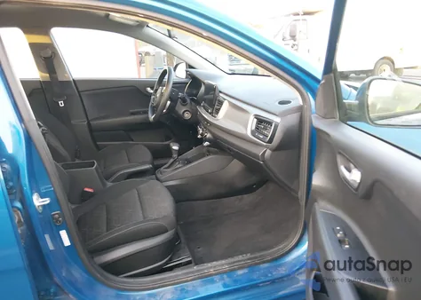 2021 Kia Rio S z USA, uszkodzony, nr VIN 3KPA24AD2ME372802